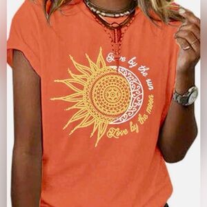 WOMENS SHORT SLEEVE CREW NECK GRAPHIC TSHIRT